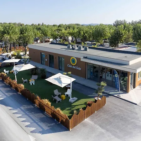 Aldeamento Turístico Mobilehomes In 53447