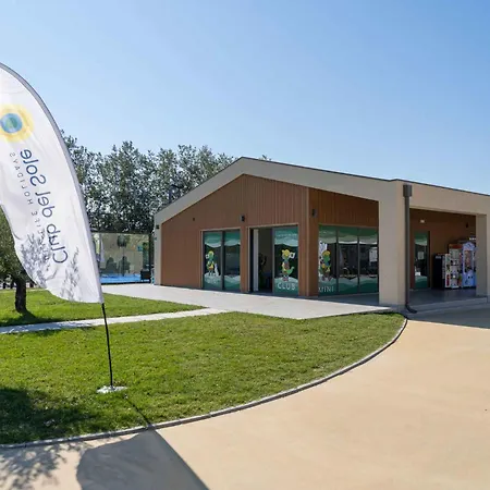 Mobilehomes In 53447 Aldeamento Turístico Rimini